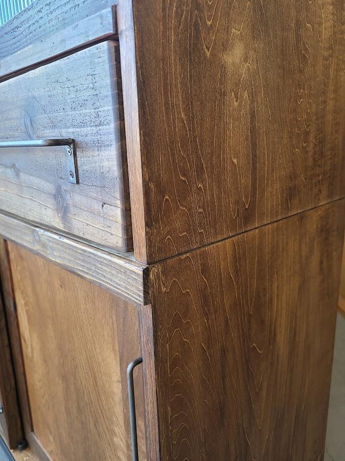 SLIDING 6 DOOR CABINET | 12枚目