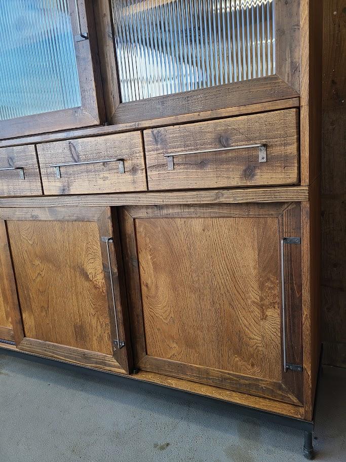 SLIDING 6 DOOR CABINET | 3枚目