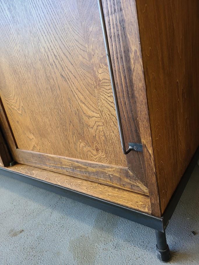 SLIDING 6 DOOR CABINET | 7枚目